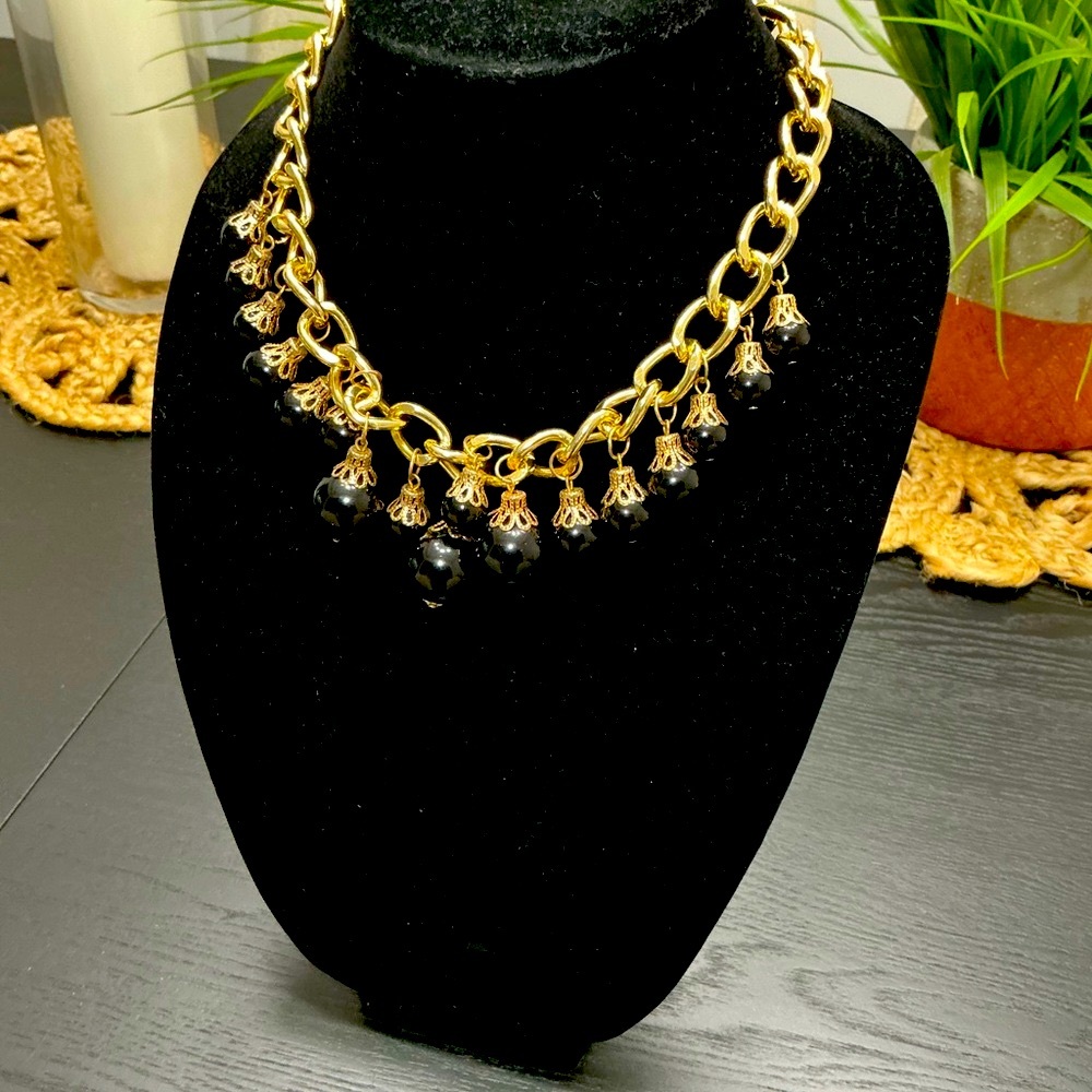 Elegant Gold and Black Necklace